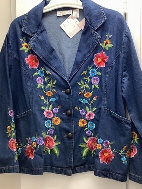 NEW plus size denim jacket coat top floral embroidery visible from all angles.